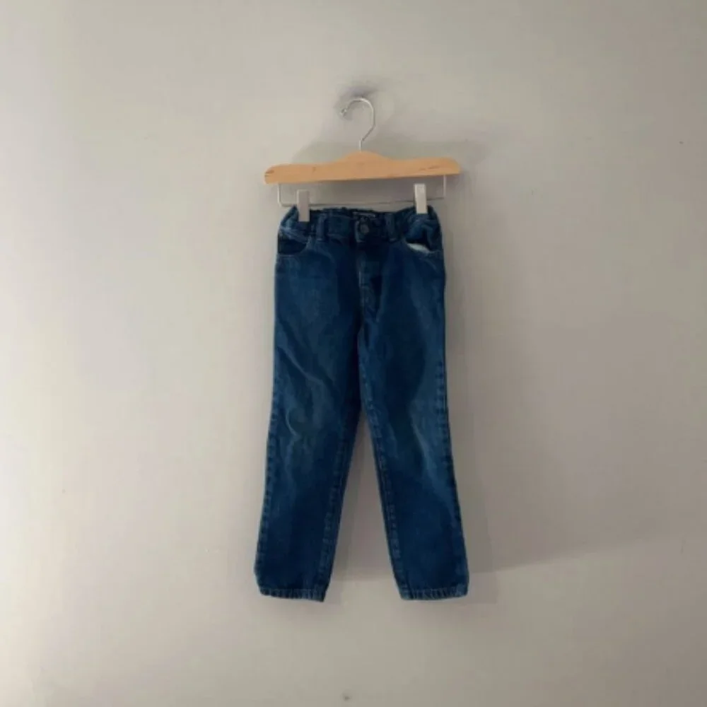 ADD ON FOR $6 the Children's Place Jeans 5T H&M Jamie‎ Kay Zara